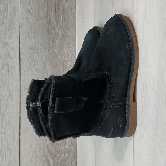 Ugg Australia Women Ankle Suede Boots shoes sz 7 - Picture 2 of 14